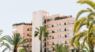 Modern Condo with Sea View